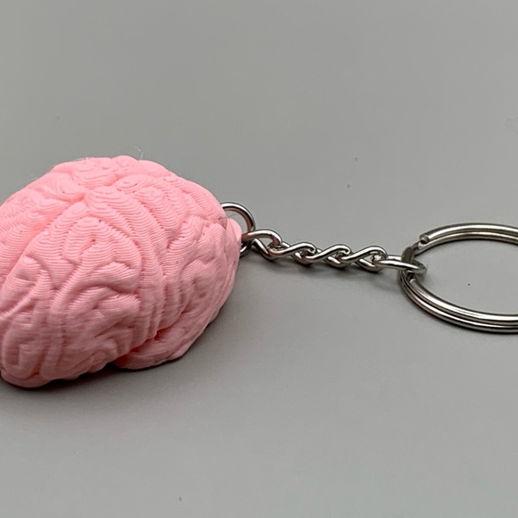 Pink Brain Keychain - Picture 4 of 4